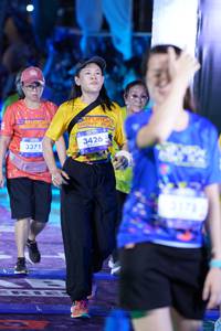 BIB: 3371, 3426, 3174
                            <button type="button" onclick="openModal(26252708)" class="btn btn-primary btn-sm float-right btn-popup" data-toggle="modal" data-target=".modal-high-quality">
                        <i class="fas fa-shopping-cart"></i> Add to Cart
                    </button>
                                            <button type="button" onclick="isThisMe(26252708, true)" class="btn btn-success btn-sm float-right btn-popup btn-isme hidden" data-toggle="tooltip" data-placement="bottom" title="นี่คือรูปของคุณใช่ไหม คลิกที่นี่เพื่อเอาเข้าอัลบั้ม">
                        <i class="fas fa-plus"></i> Add to album
                    </button>
                    <button type="button" onclick="isThisMe(26252708, false)" class="btn btn-warning btn-sm float-right btn-popup btn-isnotme hidden">
                        <i class="fas fa-ban"></i> Remove from album
                    </button>